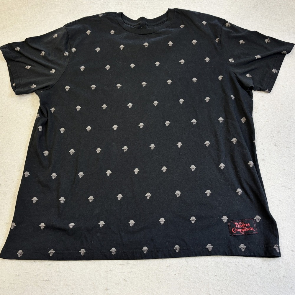 Disney Parks Pirates Caribbean T-Shirt Mens XL Black Skull AOP Piratecore Casual